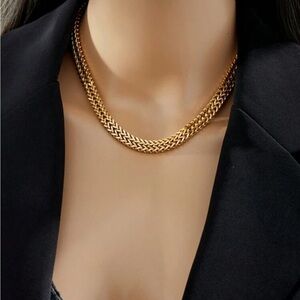 Elegant Gold Necklace Stainless Steel